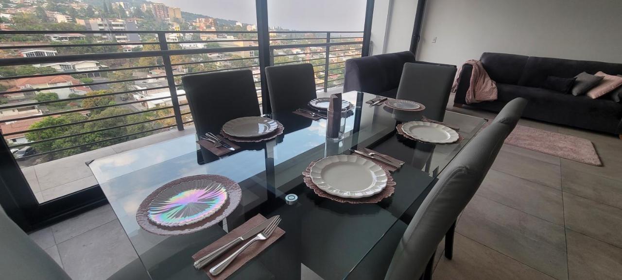 Exclusivo Apto En Escalon En Condominio 105 *